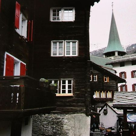 Beim Kirchplatz Apartment Zermatt Luaran gambar